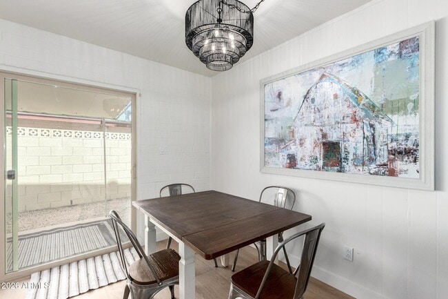 Building Photo - 4848 N Woodmere Fairway