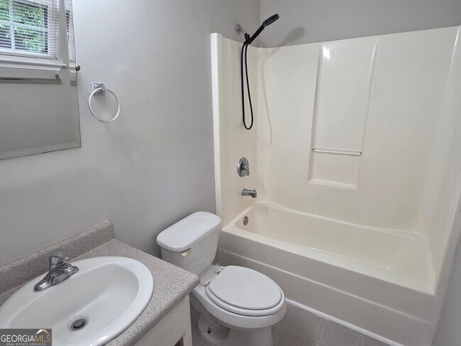 Building Photo - 200 Deer Rd