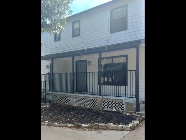 Building Photo - 15205 Cavalier Canyon Dr