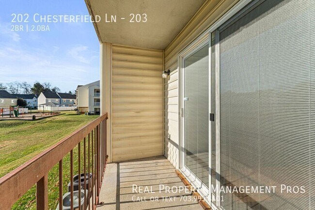 Building Photo - 202 Chesterfield Ln