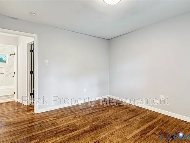 Building Photo - 2003 2nd Ave