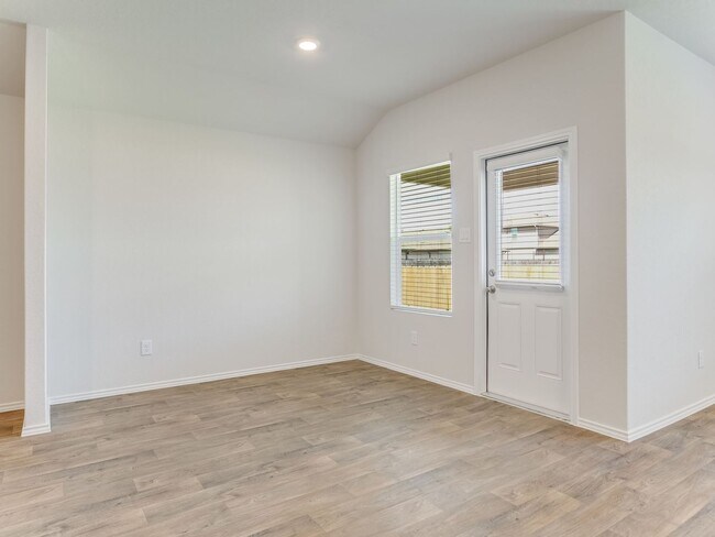 Building Photo - 912 Cinnamon Teal