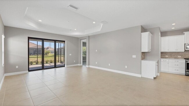 Building Photo - 690 Allora Ave