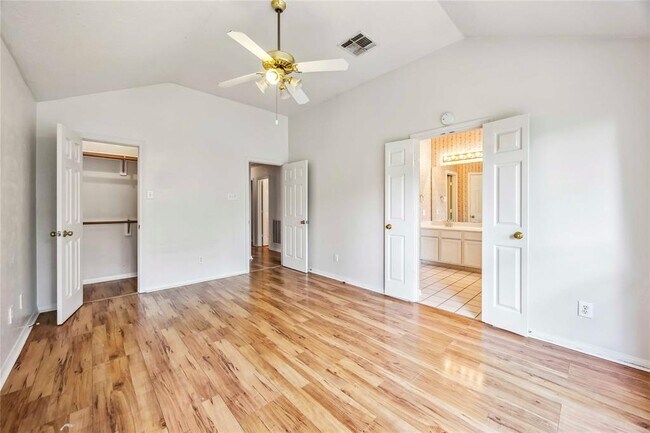 Building Photo - 8830 Sherina Park Dr