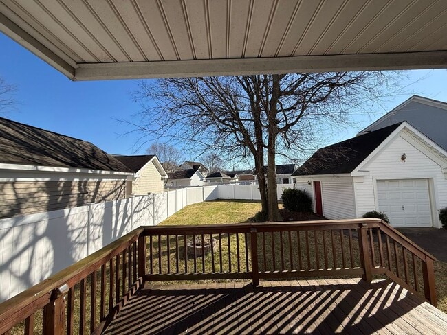 Building Photo - Well-maintained and spacious 3-bedroom Home "ASK ABOUT OUR ZERO DEPOSIT"