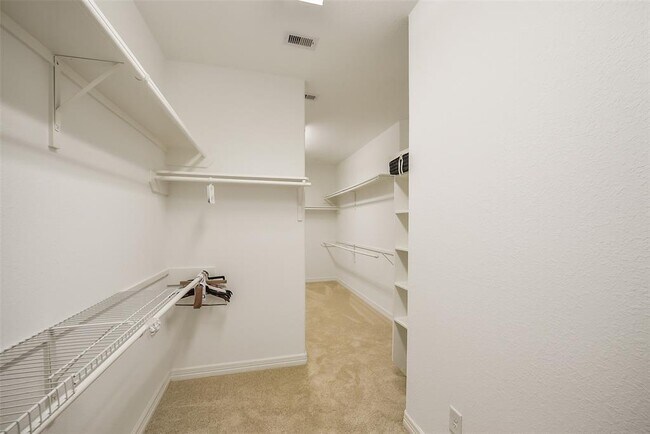 Building Photo - 14103 Park Antique Ln