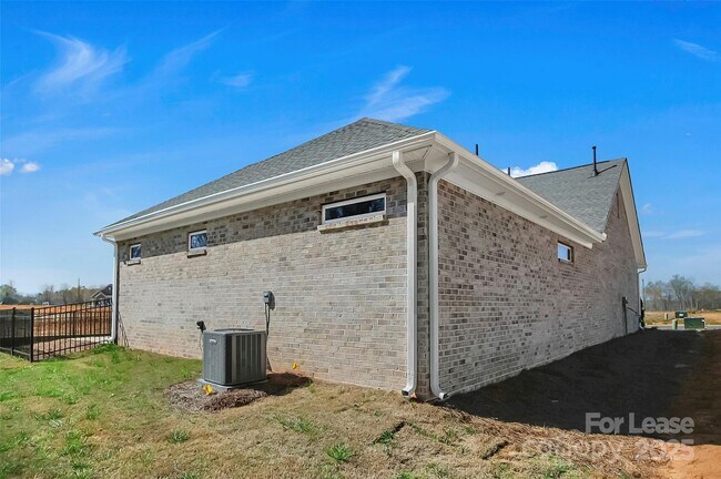 Building Photo - 3054 Constitution Ln