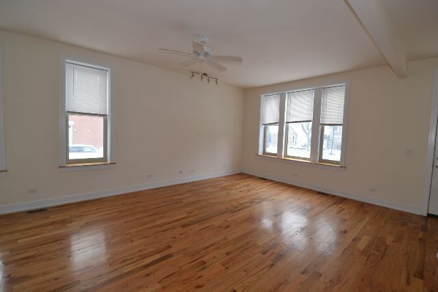 Building Photo - 2835 N Damen Ave