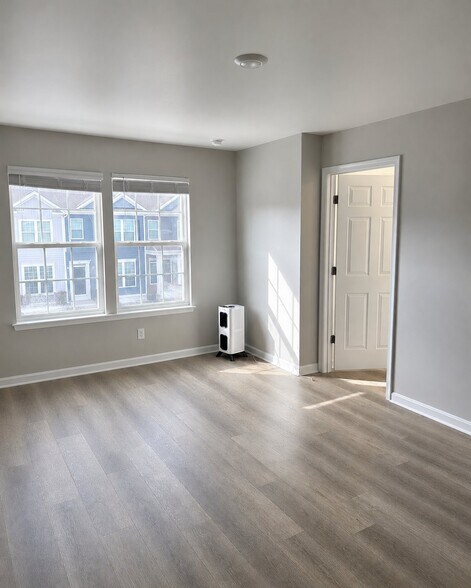 Building Photo - 152 Baker Dr