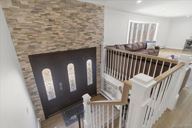 Building Photo - 263 Oyster Bay Road