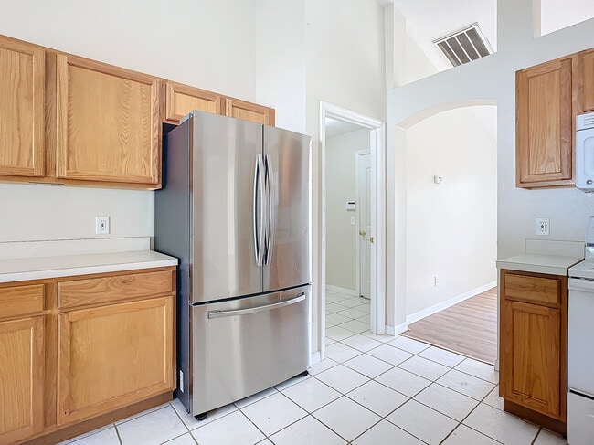 Building Photo - 374 Pine Springs Dr