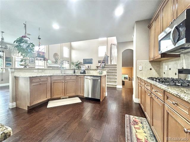 Building Photo - 717 Black Arrow Dr