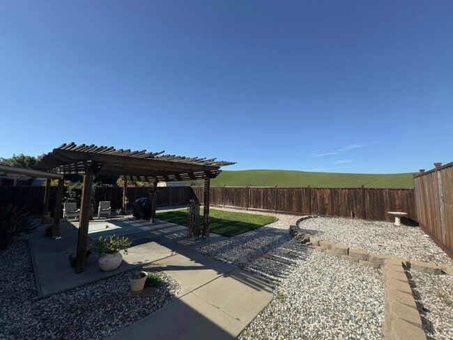 Building Photo - 1878 Autumn Oak Dr