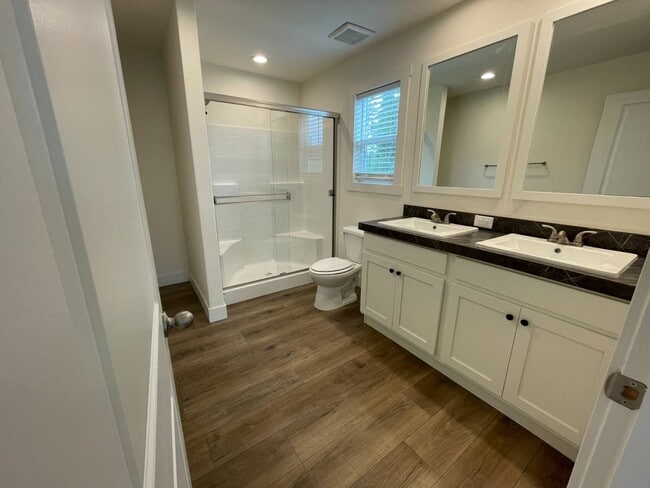 Building Photo - 6656 Pentz Rd