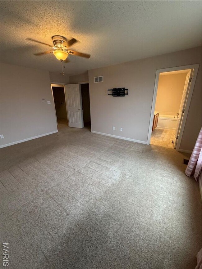 Building Photo - 56 Helena Ct