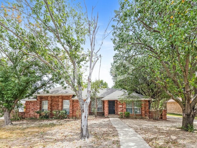 Building Photo - 6410 Coral Ln