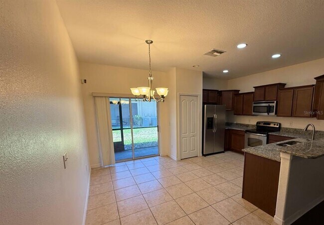 Building Photo - 2807 Lantern Hill Ave