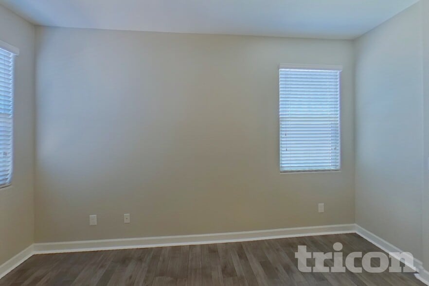 Building Photo - 41287 W Hensley Way