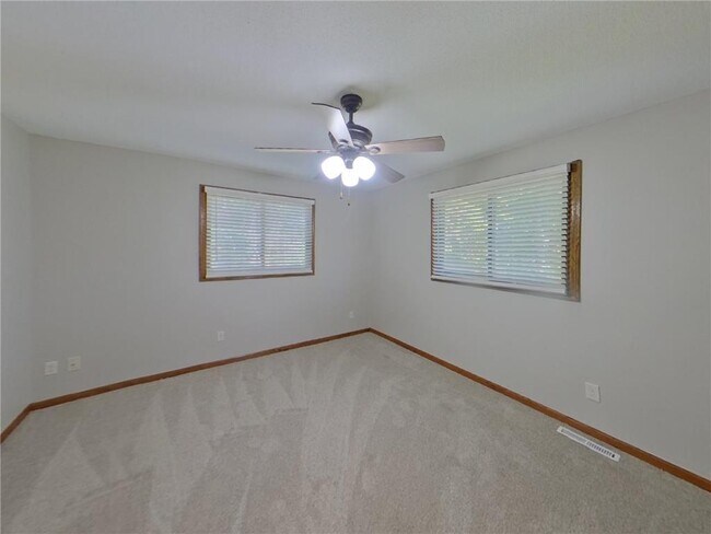 Building Photo - 14030 Candlewood Ln NE