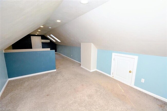 Building Photo - 1330 Monterey Ave