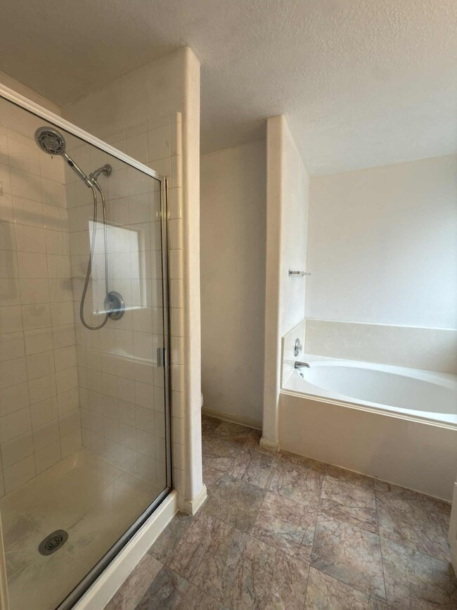 Building Photo - 17210 Valemist Ct