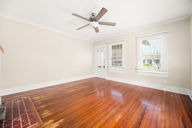 Building Photo - 2301 Hill St