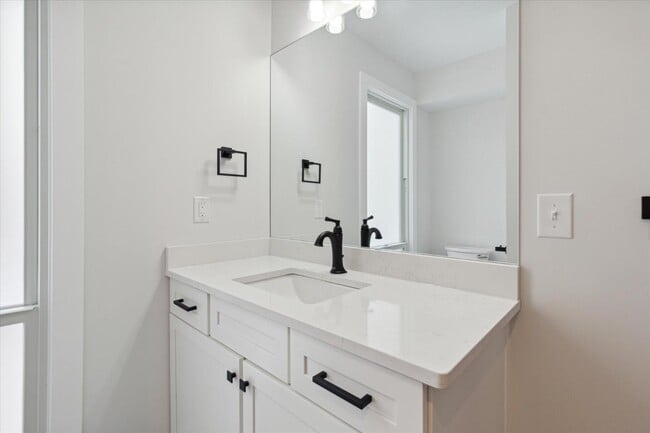 Building Photo - 1164 Terrace St