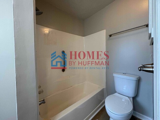 Building Photo - Westside | Two Bedroom House | Move in Ready
