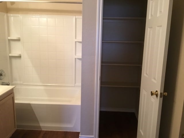 Building Photo - 16136 Shawnee Trl