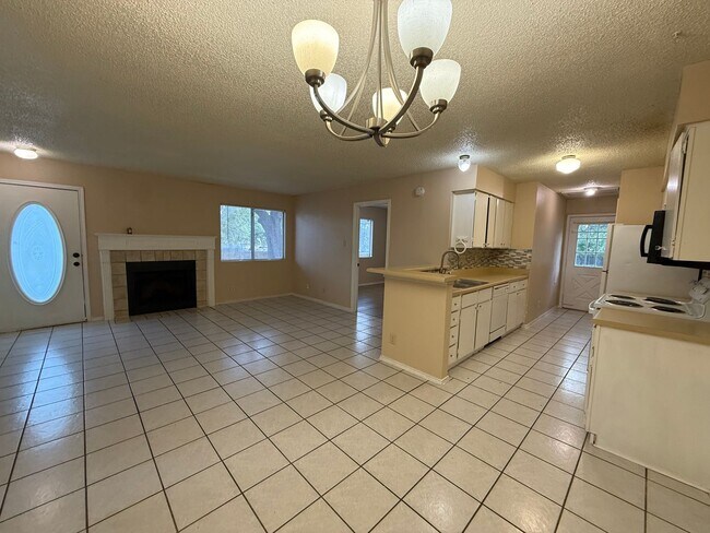 Building Photo - 11606 Castle Rock Ct