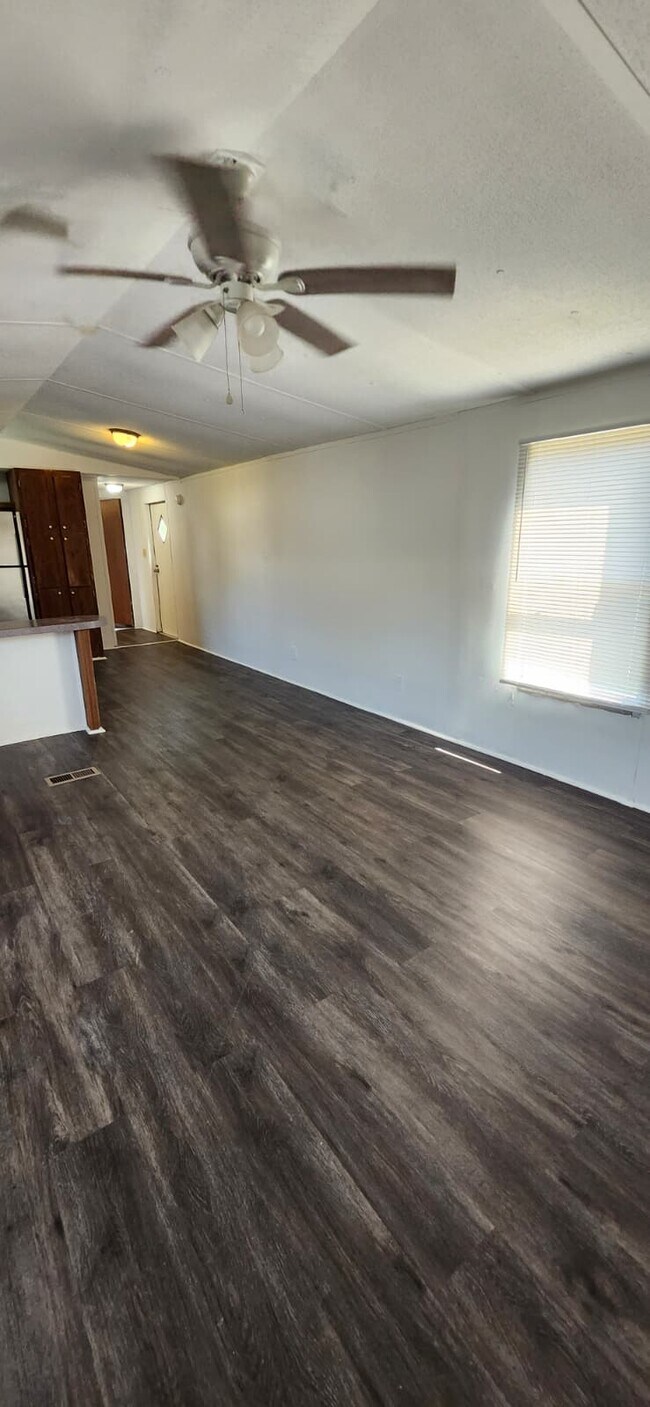 Building Photo - 8364 Cedar St