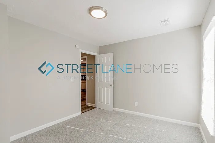 Building Photo - 205 Wendan Way