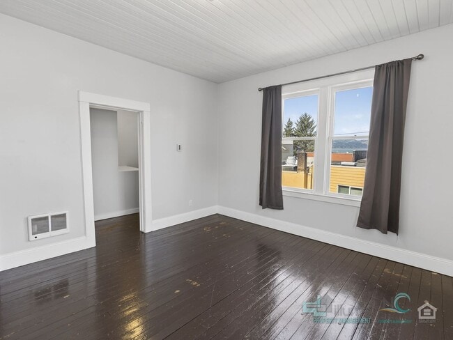 Building Photo - 103 Washington St