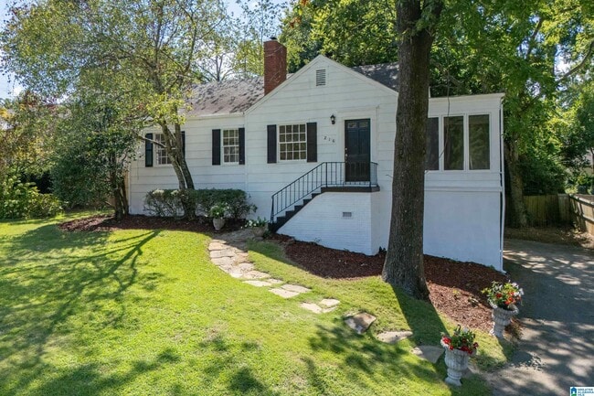 Primary Photo - 216 Overbrook Rd