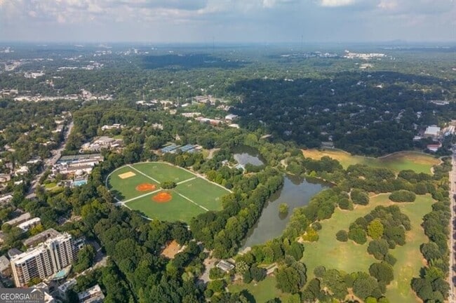 Building Photo - 1065 Peachtree St NE