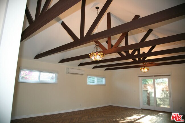 Building Photo - 6621 Nagle Ave
