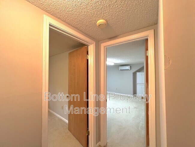 Building Photo - 186 Niven Rd