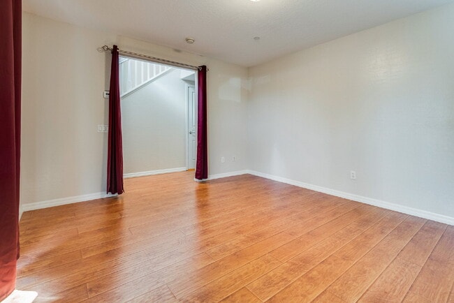 Building Photo - 4650 Ranch House Rd