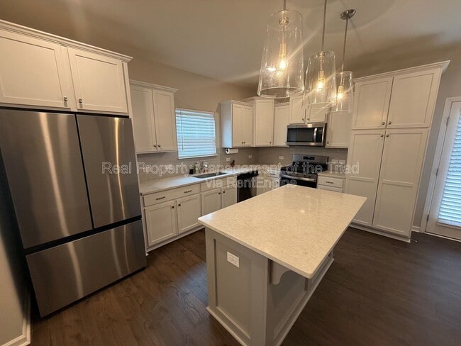 Building Photo - 2457 Dukes Hollow Ct