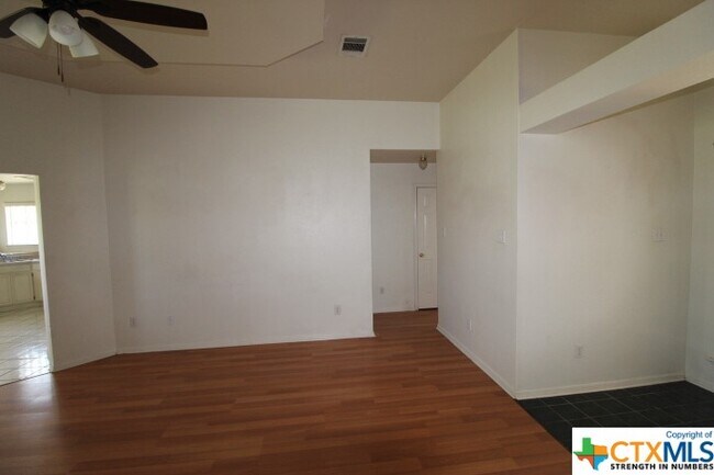 Building Photo - 4209 Adobe Dr