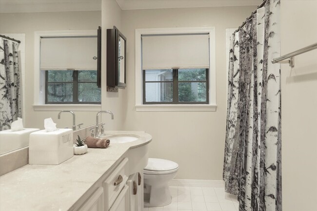 Building Photo - 3735 Del Monte Dr