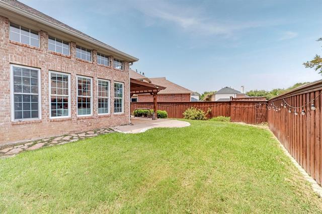 Building Photo - 9964 Madrone Dr