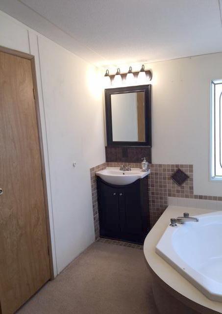 Building Photo - 1617 Ridge Dr