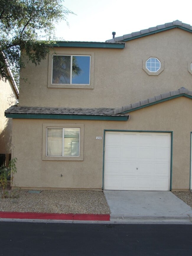 Building Photo - 5258 Steinbrenner Ln