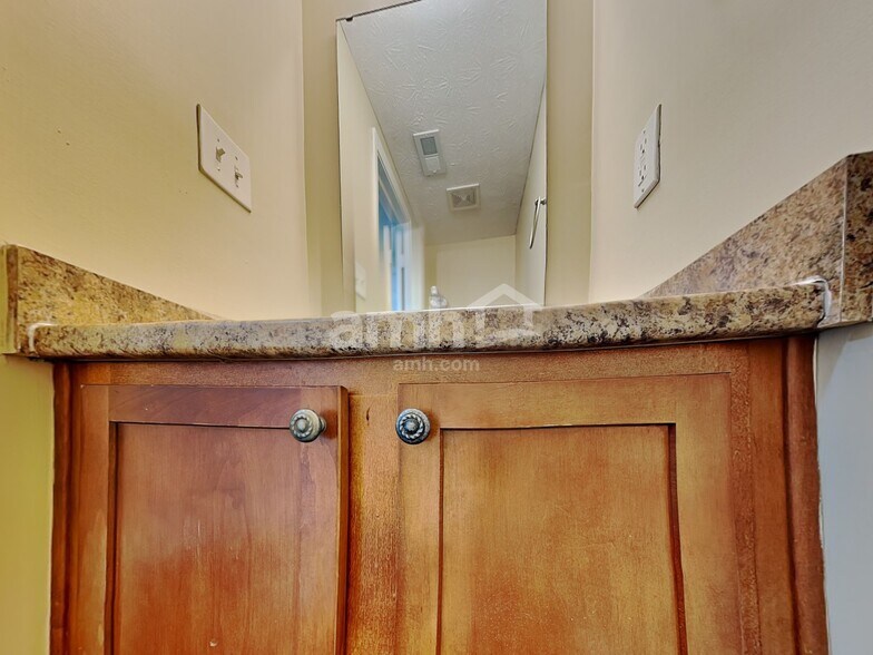 Building Photo - 11408 Loudon Ln