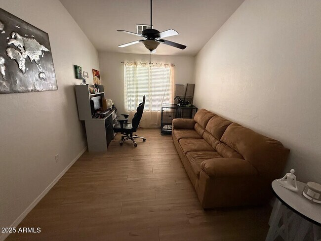 Building Photo - 1883 N Desert Willow St