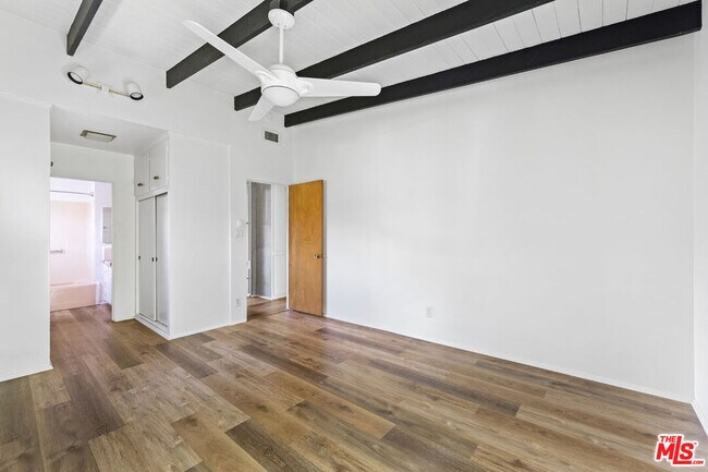 Building Photo - 3582 Verdugo Vista Terrace