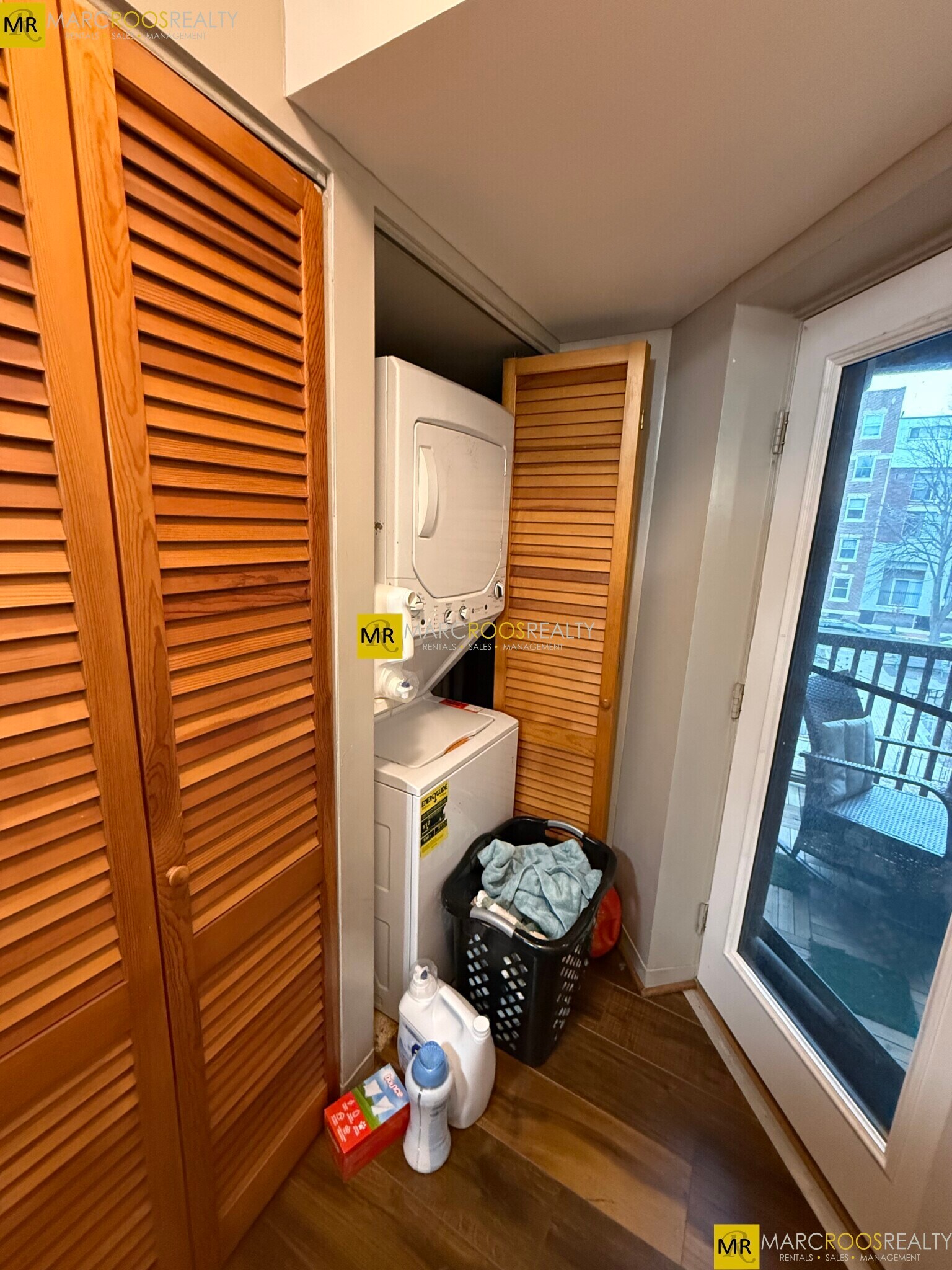 Building Photo - 111 Gainsborough St