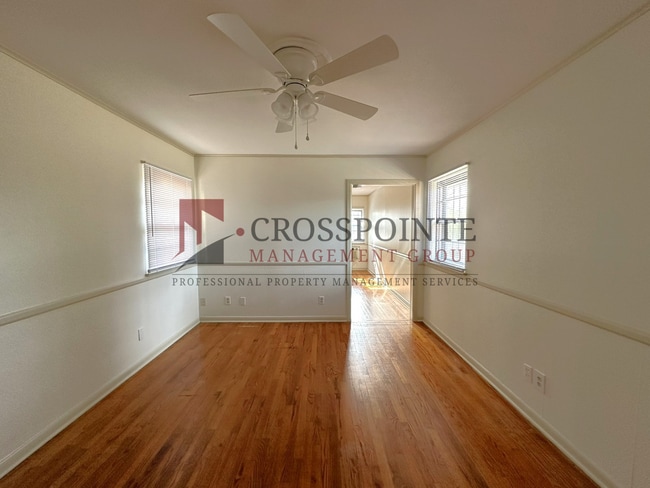 Building Photo - 3 Bedroom 1.5 Bath with Office Space!