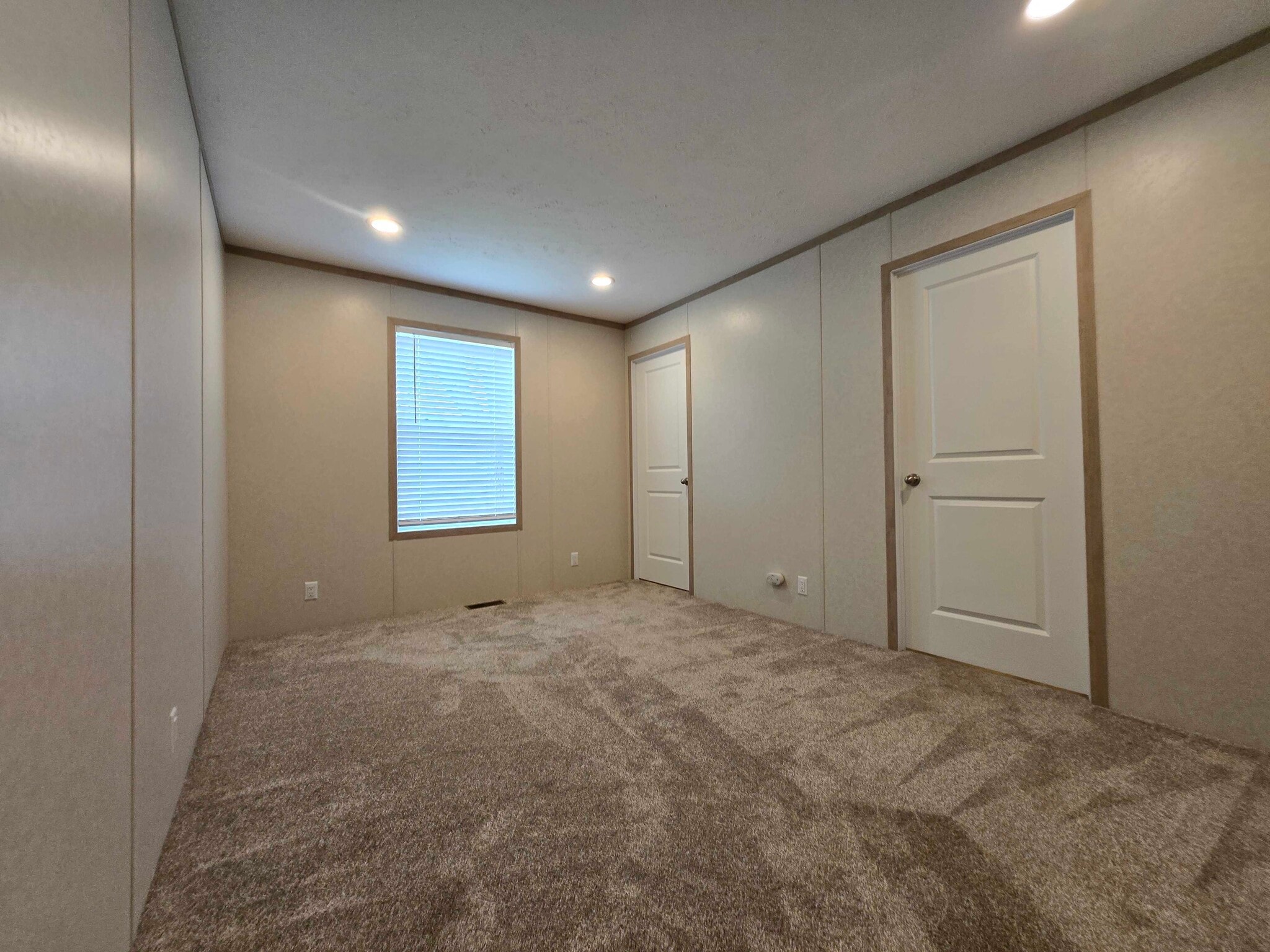 Building Photo - 52885 Van Buren Ct